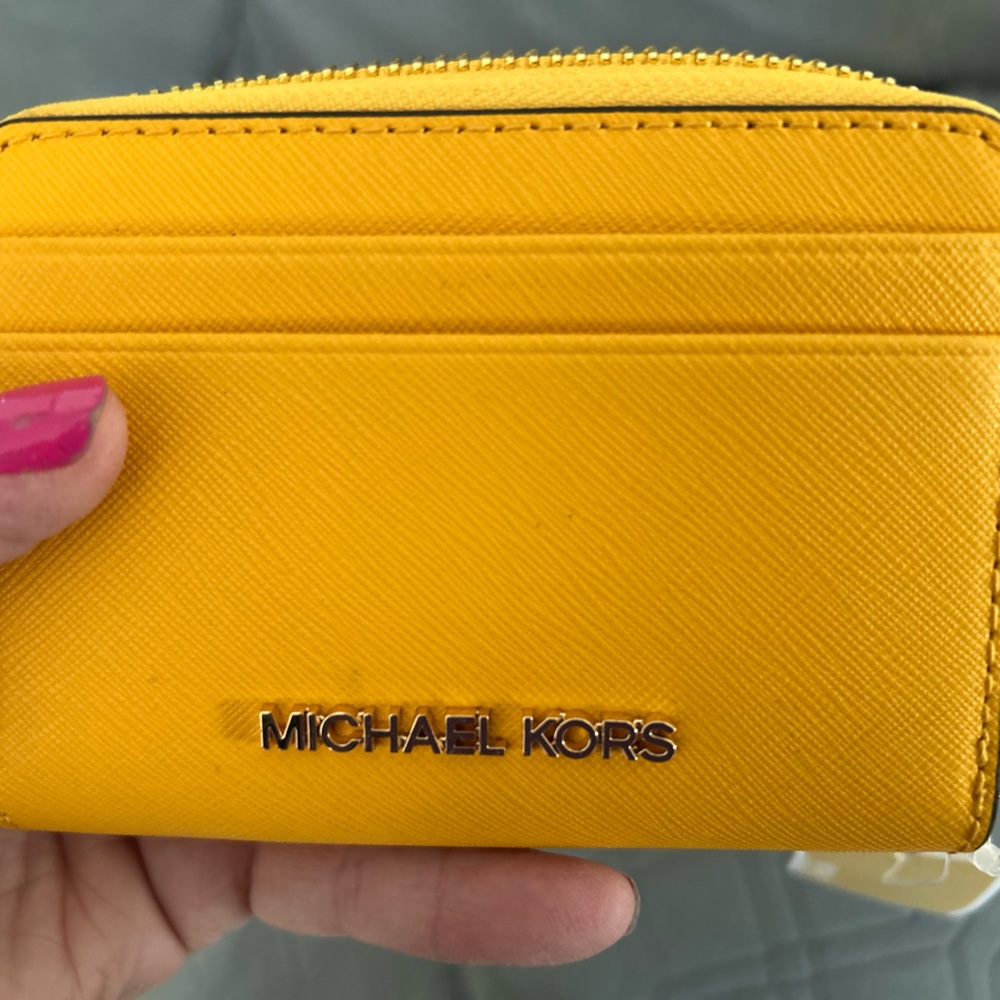 Michael Kors Vibrant Yellow Wallet - Picture 2 of 6